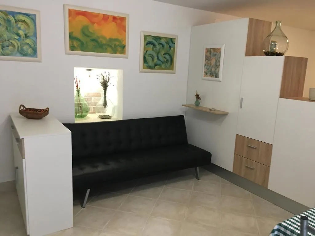Apartment Filipas Cres